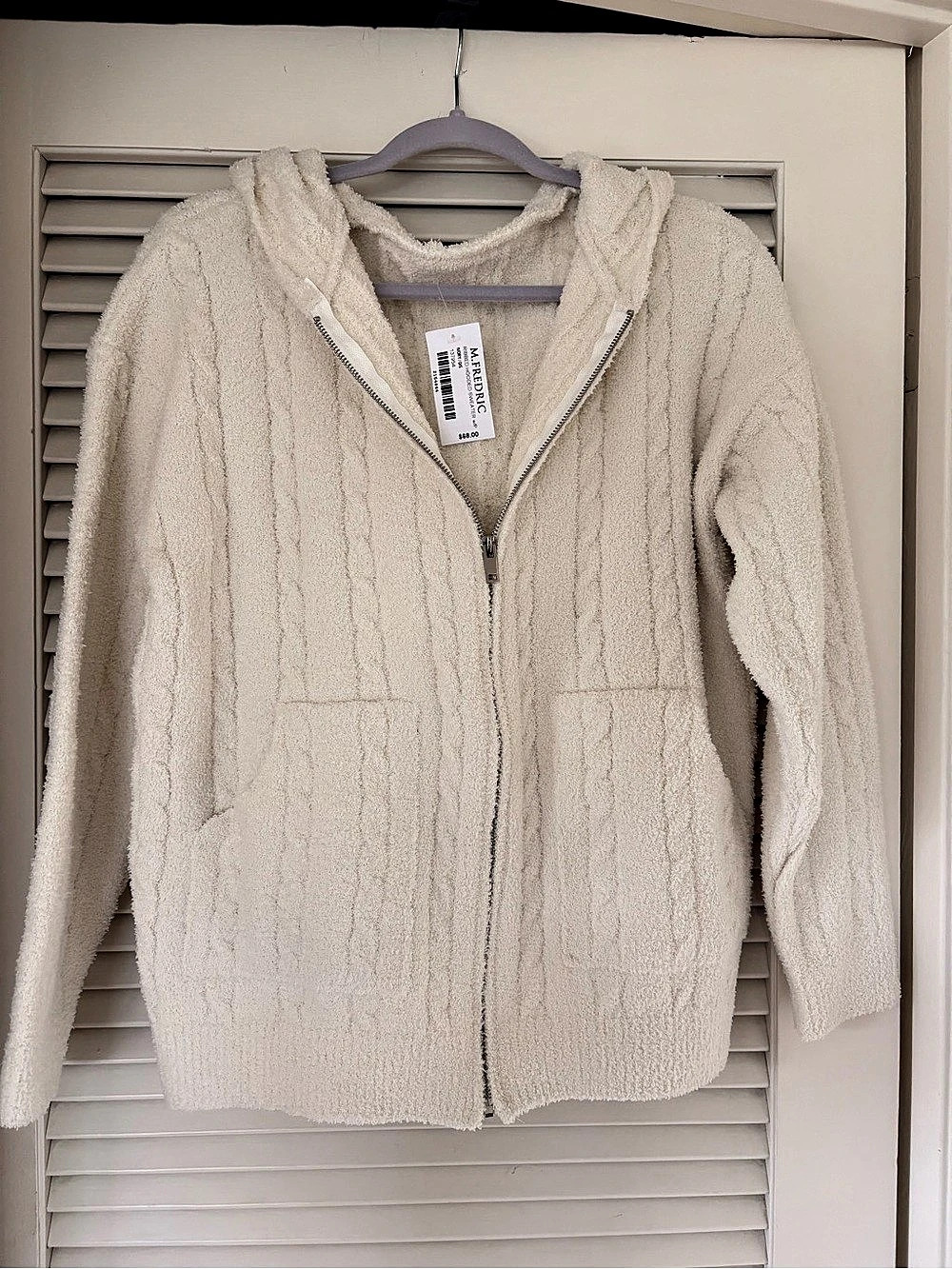 M Frederick’s Cable Knit Cowl Neck Sweater in White Size large